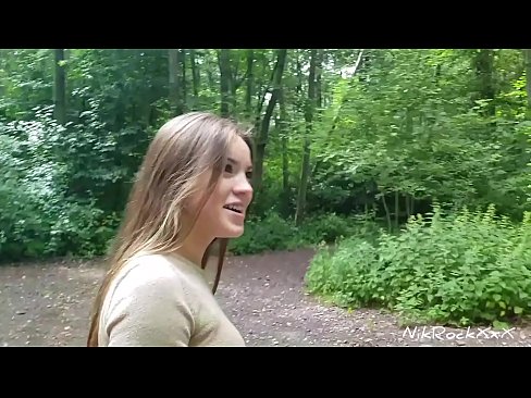 ❤️ Mhol mé d'Evelina go ndéanaimid fuck in áit phoiblí! Dúirt sí go raibh. Ansin fucked mé léi sa asal agus cum ina bhéal. Ansin pissed sí í féin. ❤️  Just a porn  linn ❌❤