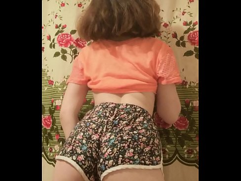 ❤️ Leanbh óg sexy ag baint dá shorts ar cheamara ❤️  Just a porn  linn ❌❤