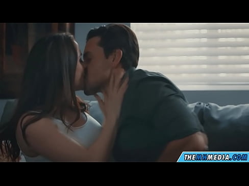 ❤️ Gnéas rómánsúil le mamaí busty maith ❤️  Just a porn  linn ❌❤